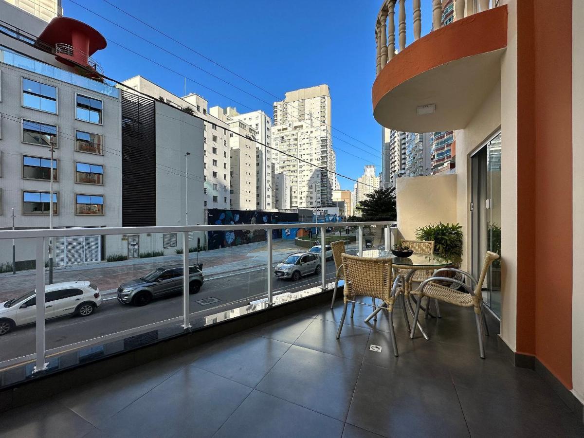 Dn01- 1º Andar| Churrasqueira| Quadra Mar | Centro Apartamento Balneario Camboriu